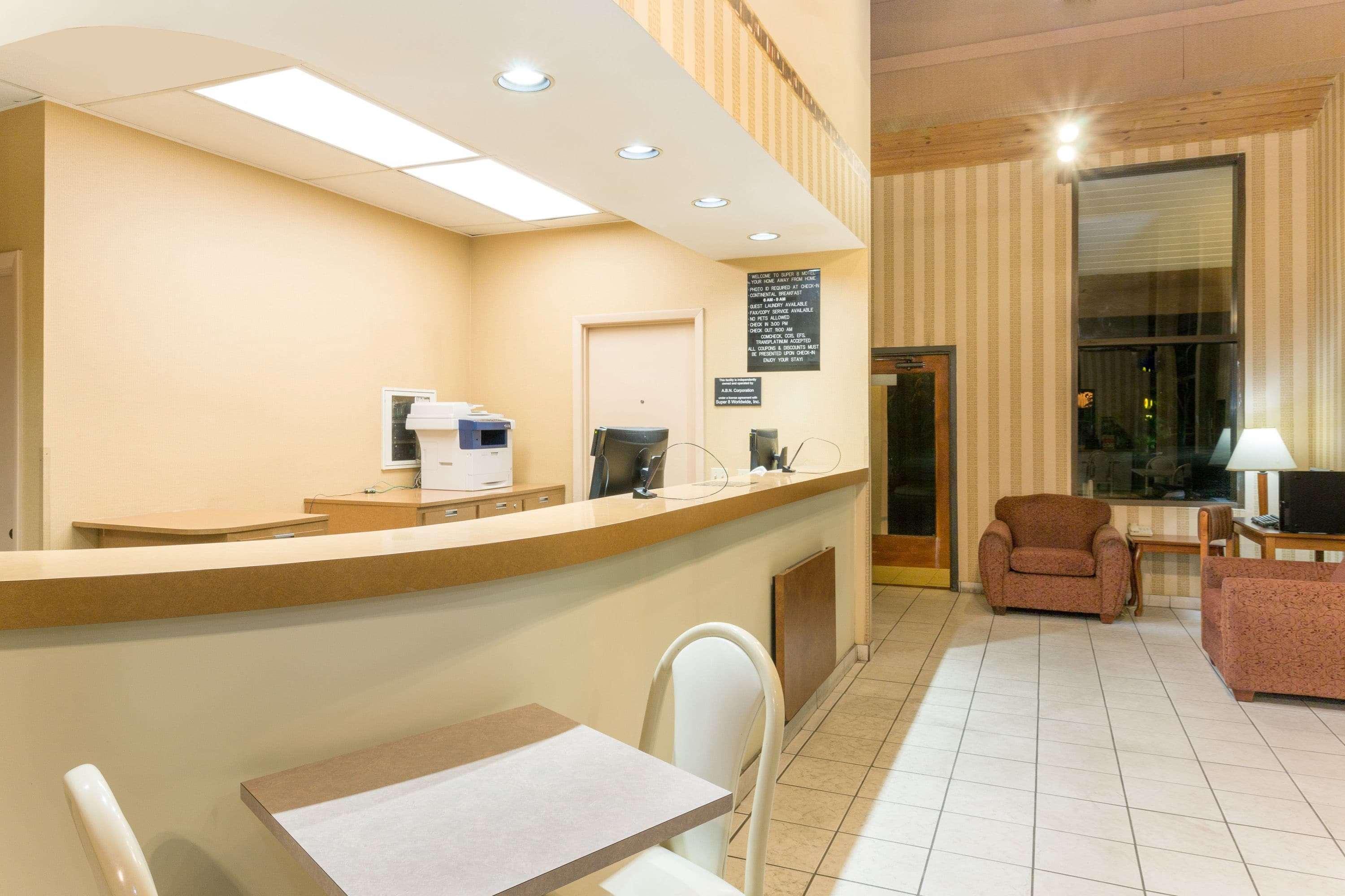 Super 8 By Wyndham Riviera Beach West Palm Beach Esterno foto